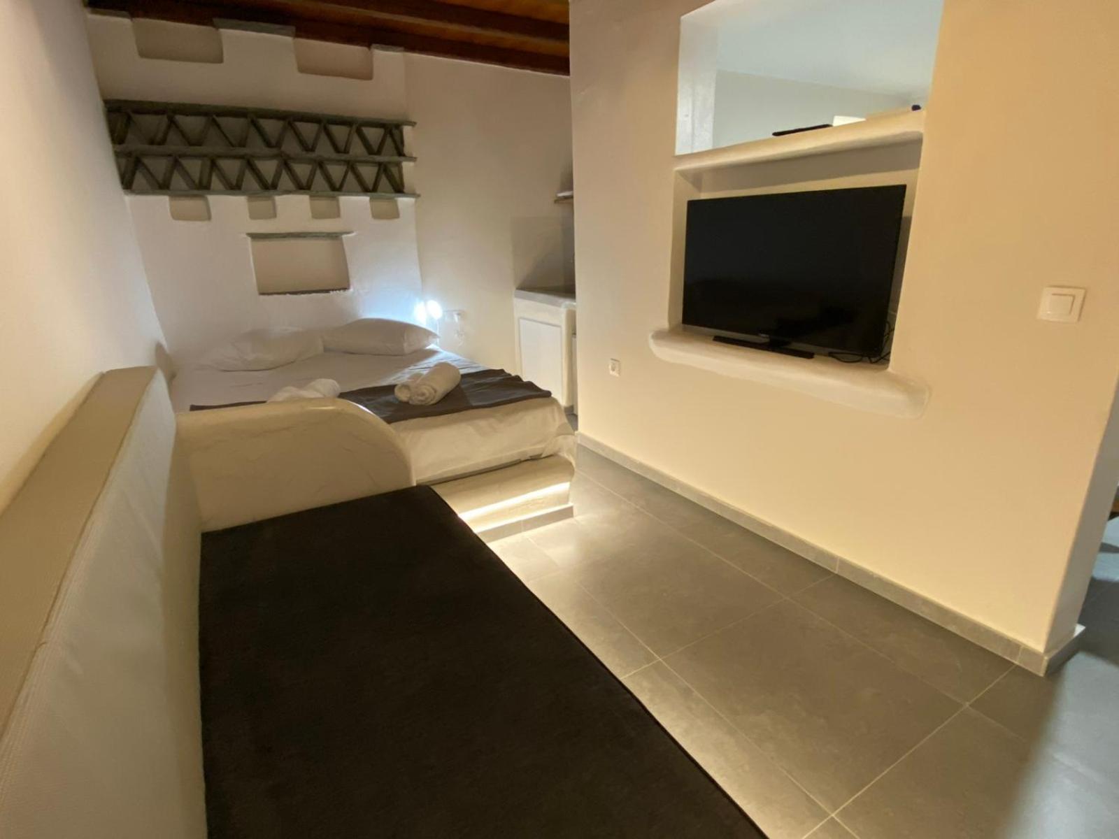 Iakovos' Luxury Penthouse Daire Tínos Dış mekan fotoğraf
