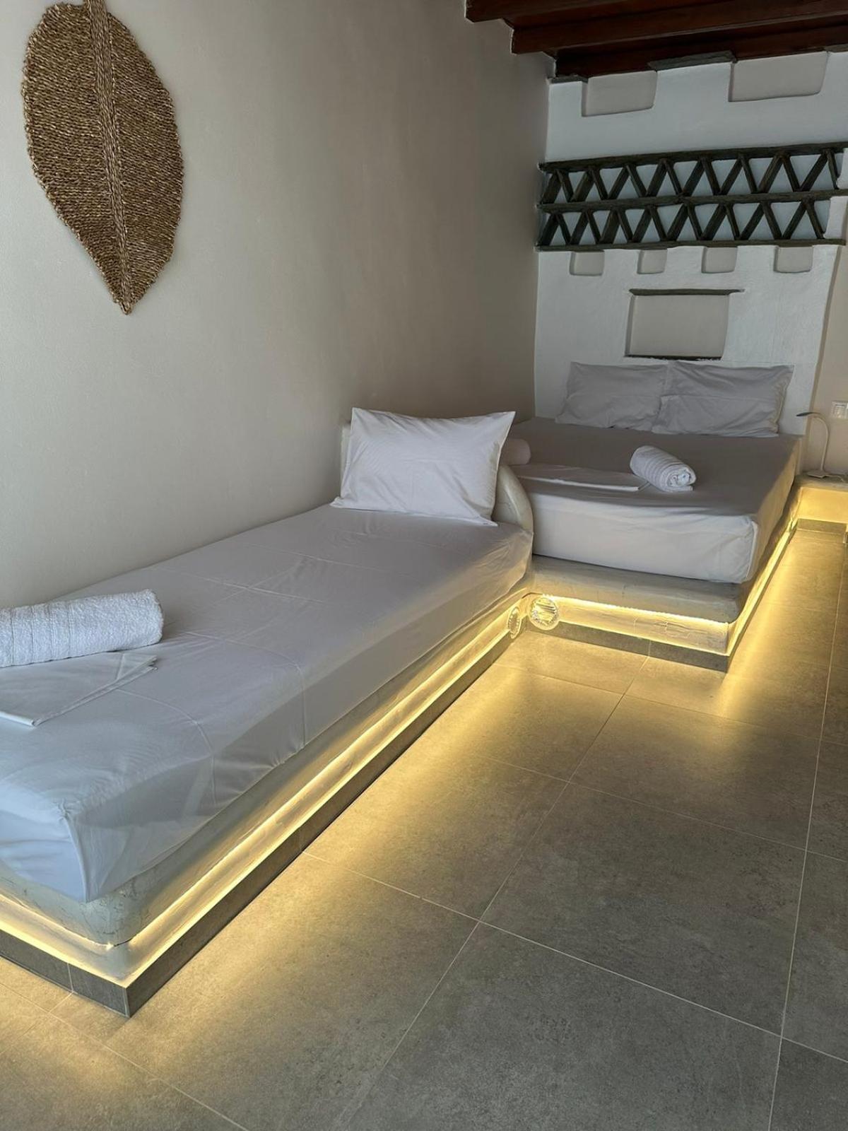 Iakovos' Luxury Penthouse Daire Tínos Dış mekan fotoğraf
